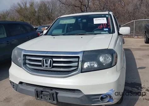 2015 Honda Pilot Touring из США, поврежденный, VIN 5FNYF3H92FB007774